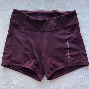 Second skin brand athletic shorts in maroon size S